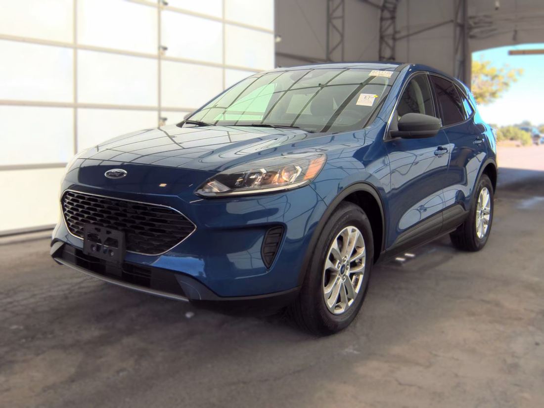 2022 FORD SE