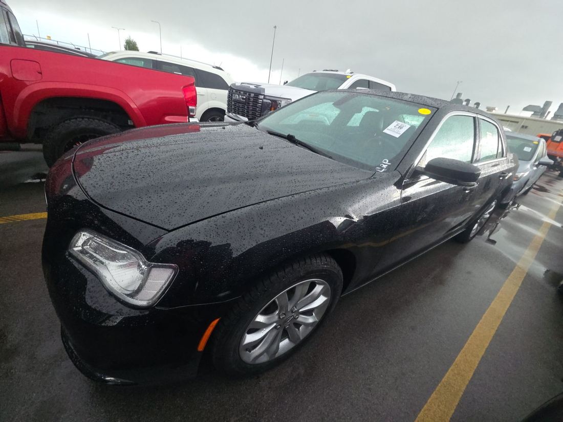 2017 CHRYSLER LX