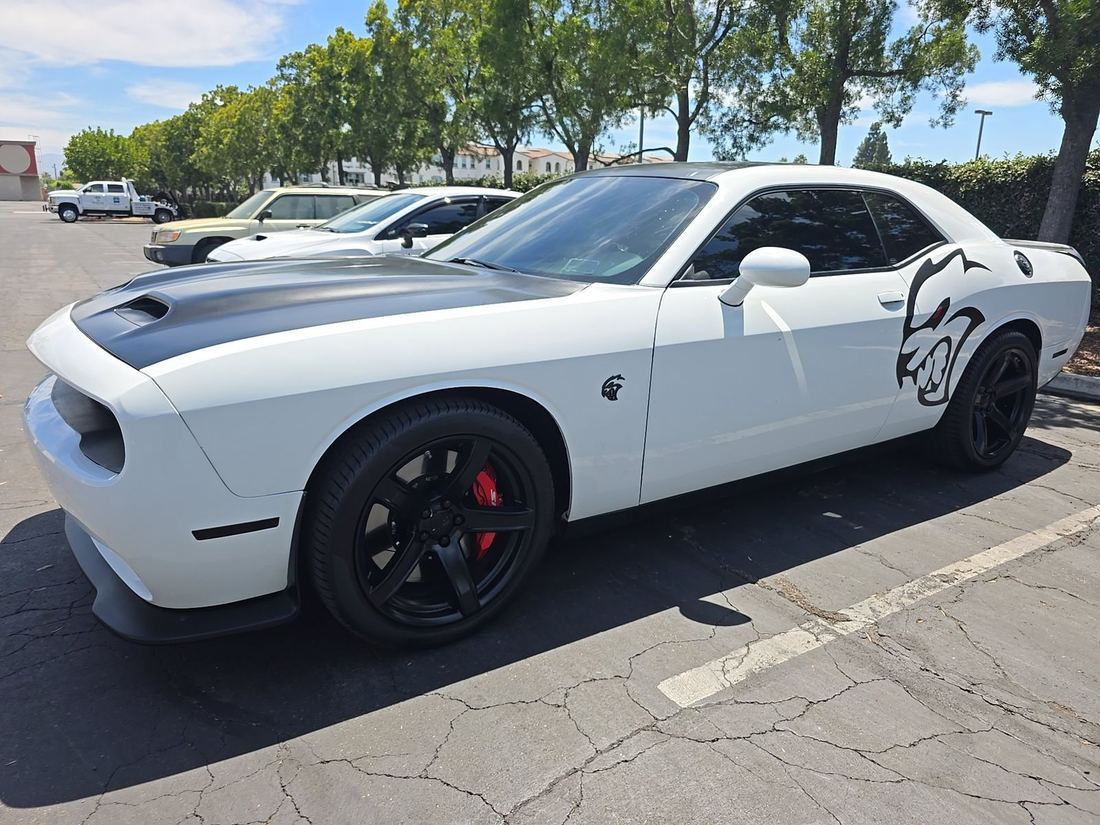 2022 DODGE LA