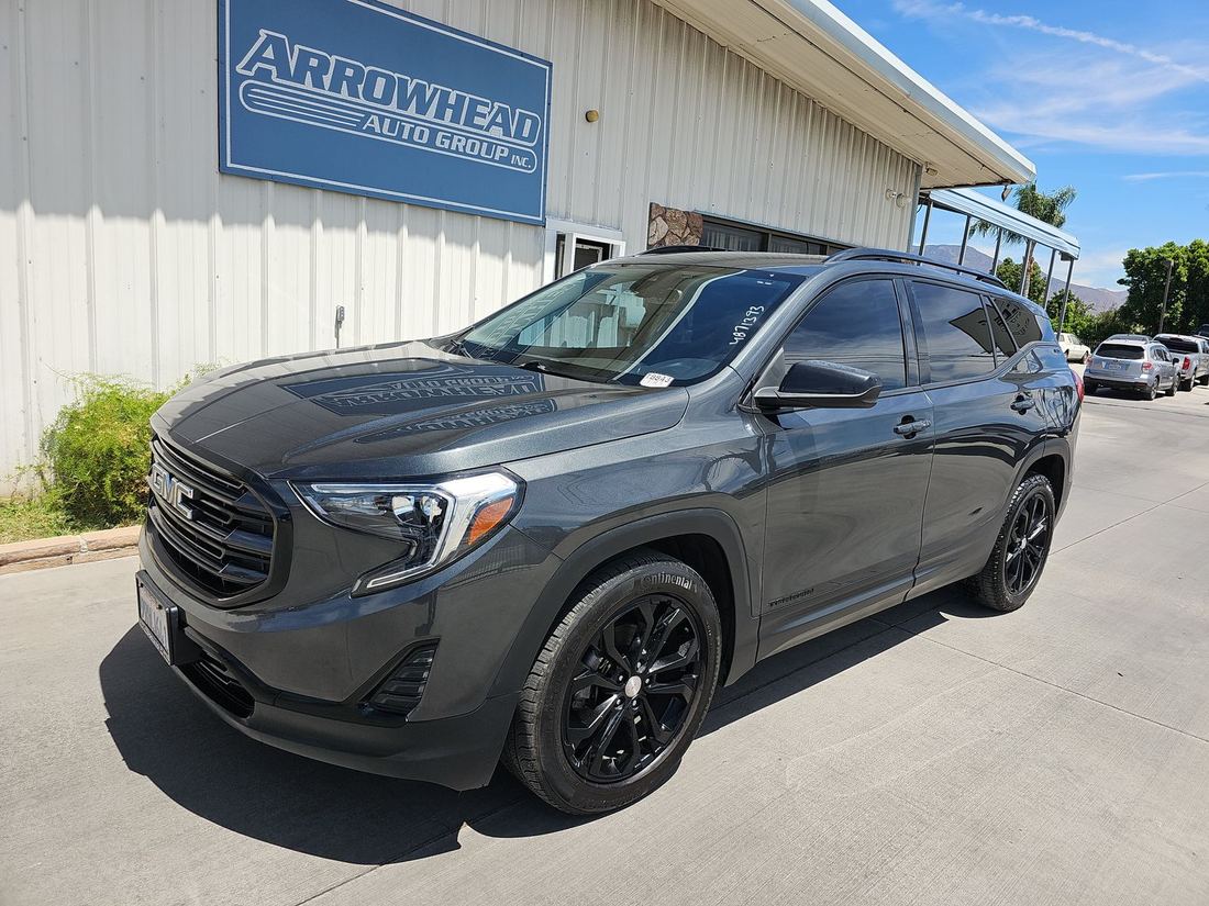 2020 GMC SLE