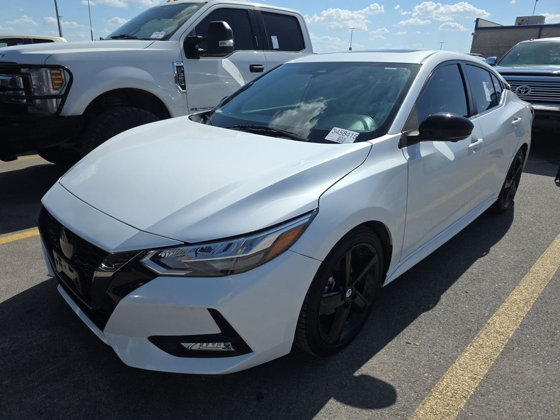 2022 NISSAN SR