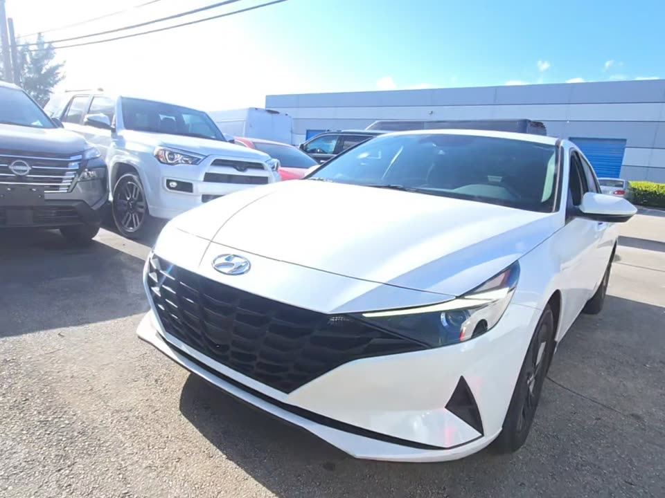 2022 Hyundai SEL