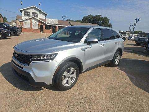 2022 Kia LX