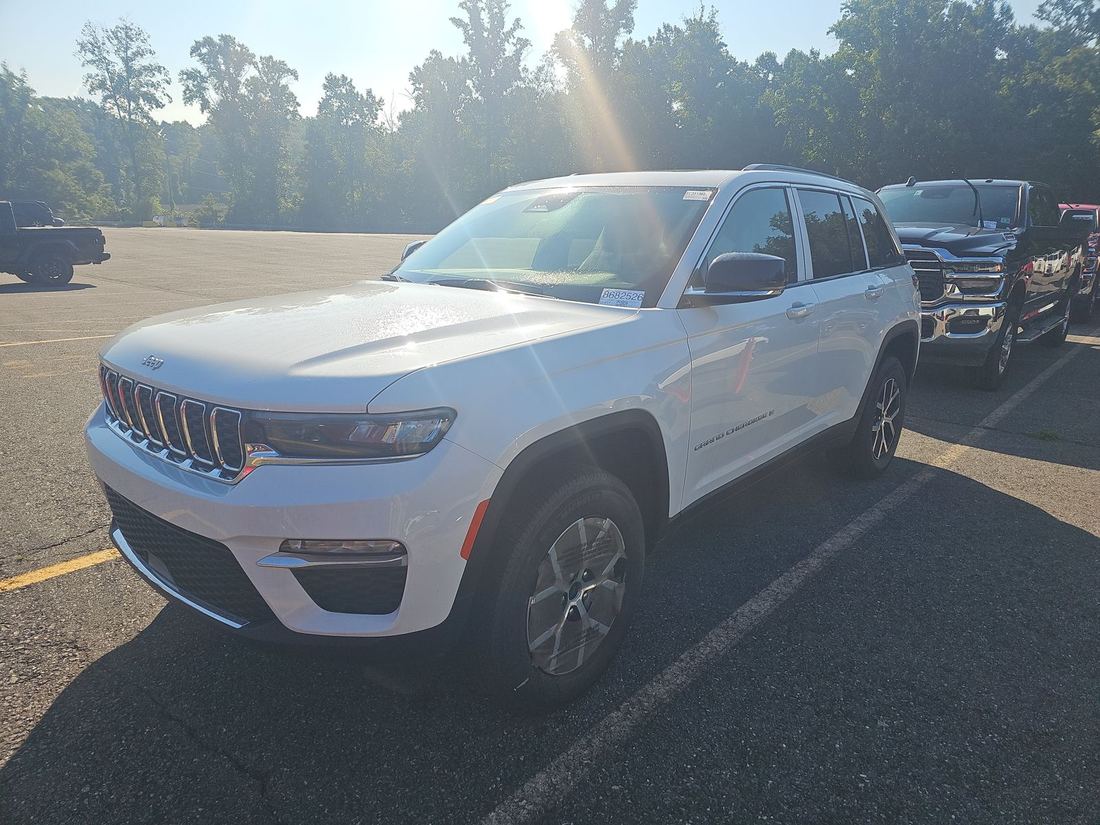 2025 JEEP Limited