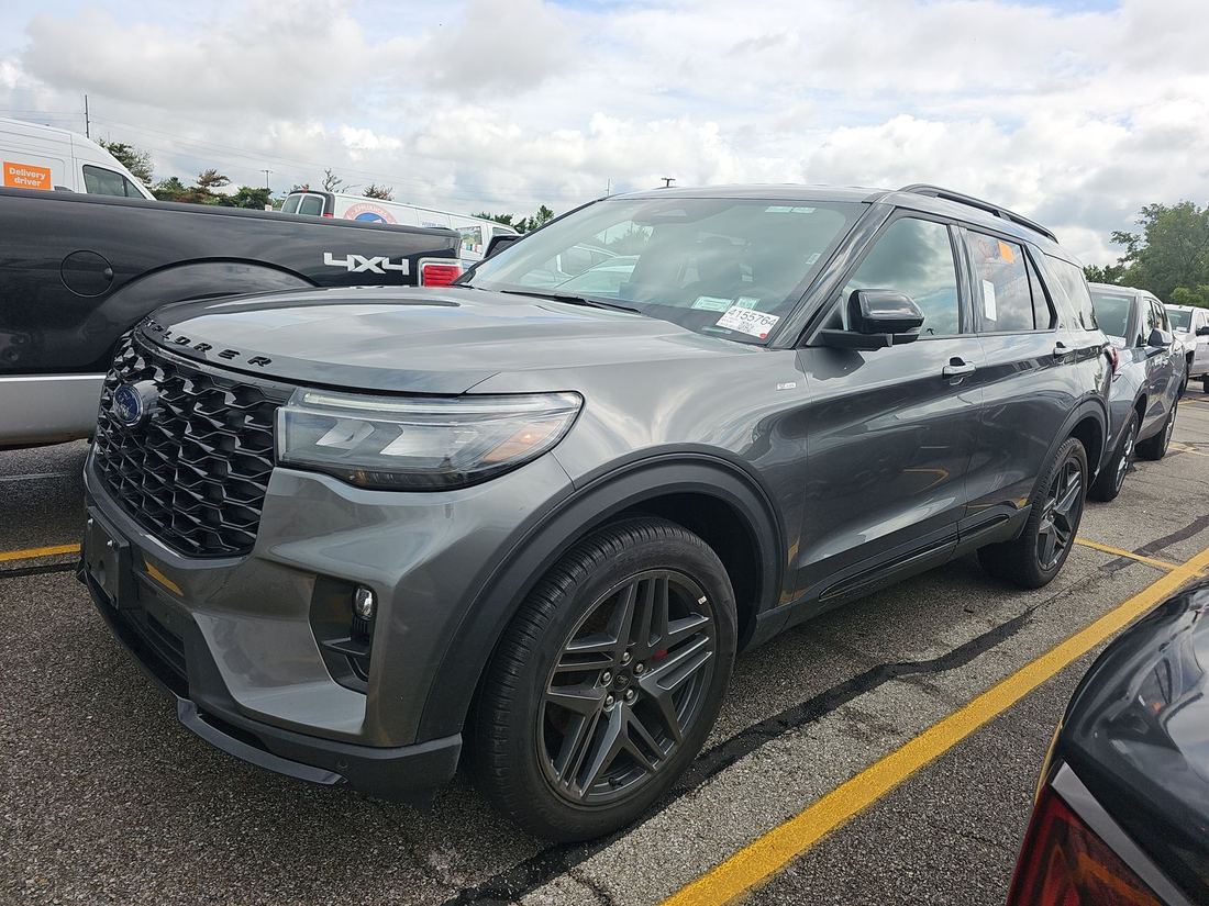 2025 FORD ST-Line