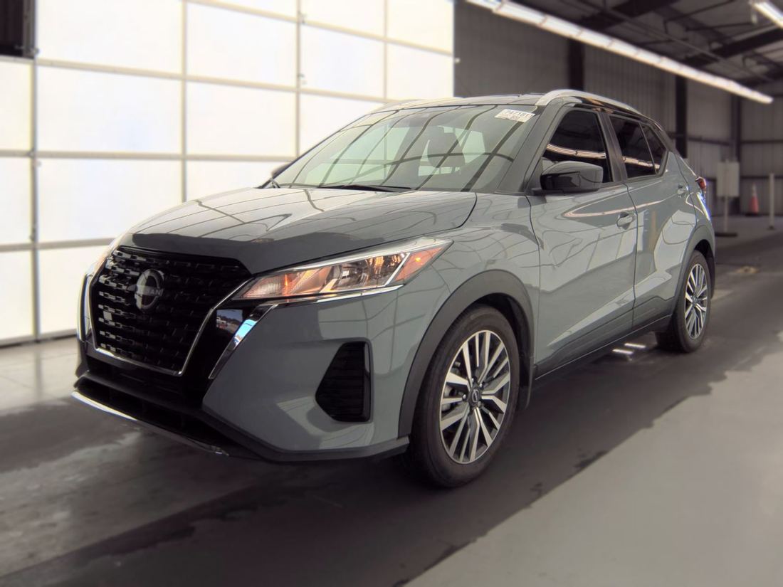 2023 NISSAN SV