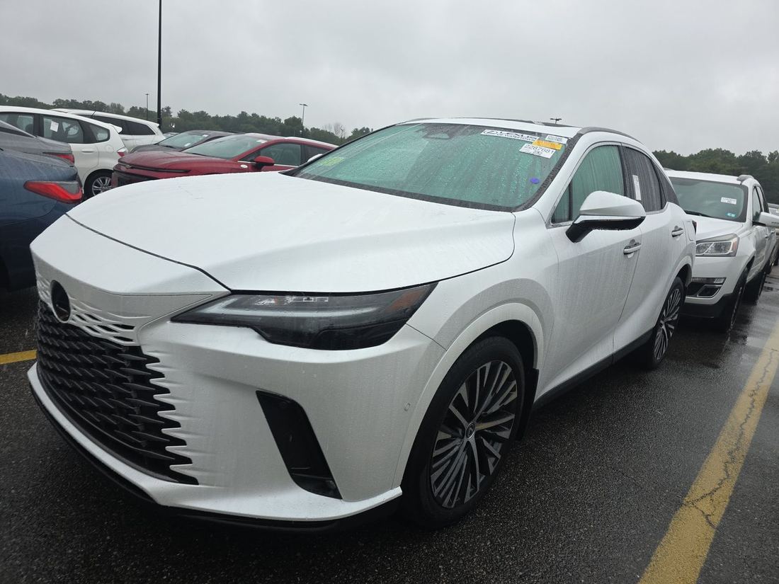 2023 LEXUS 15 Series