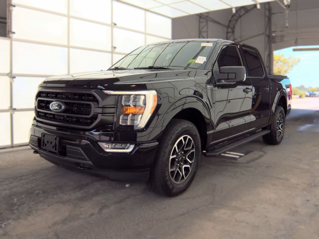 2023 FORD SuperCrew