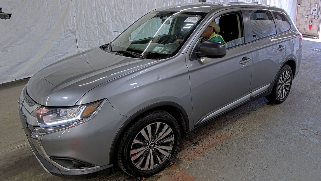 2020 Mitsubishi Outlander