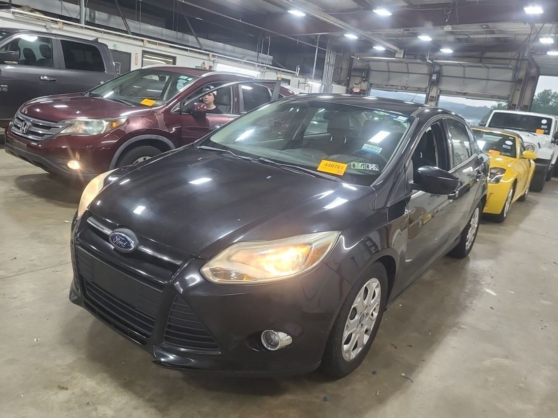 2012 Ford SE