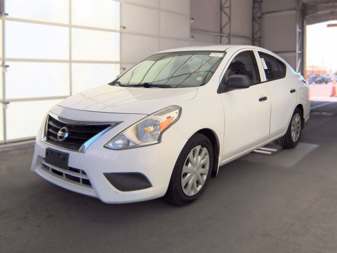 2015 NISSAN Versa