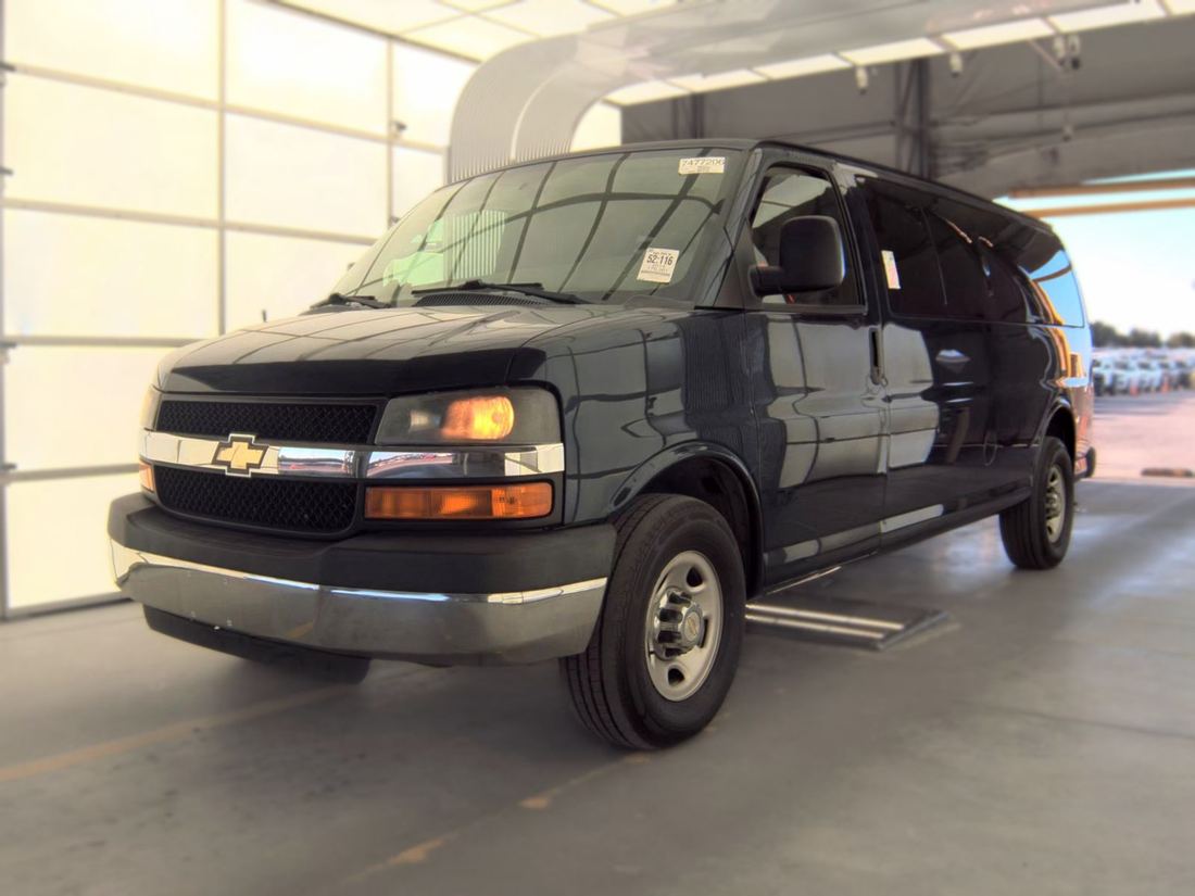 2014 Chevrolet 3500 Passenger