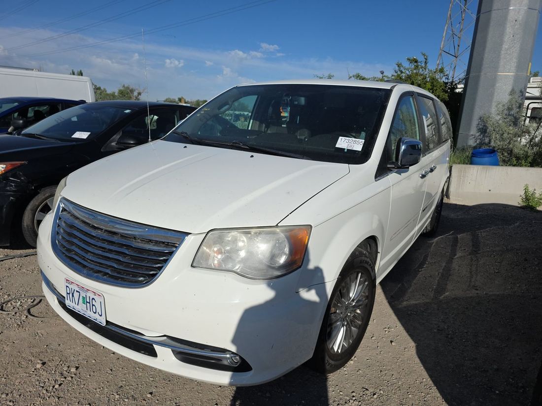 2013 Chrysler Touring-L