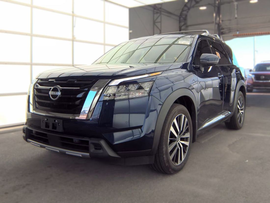 2023 NISSAN PLATINUM