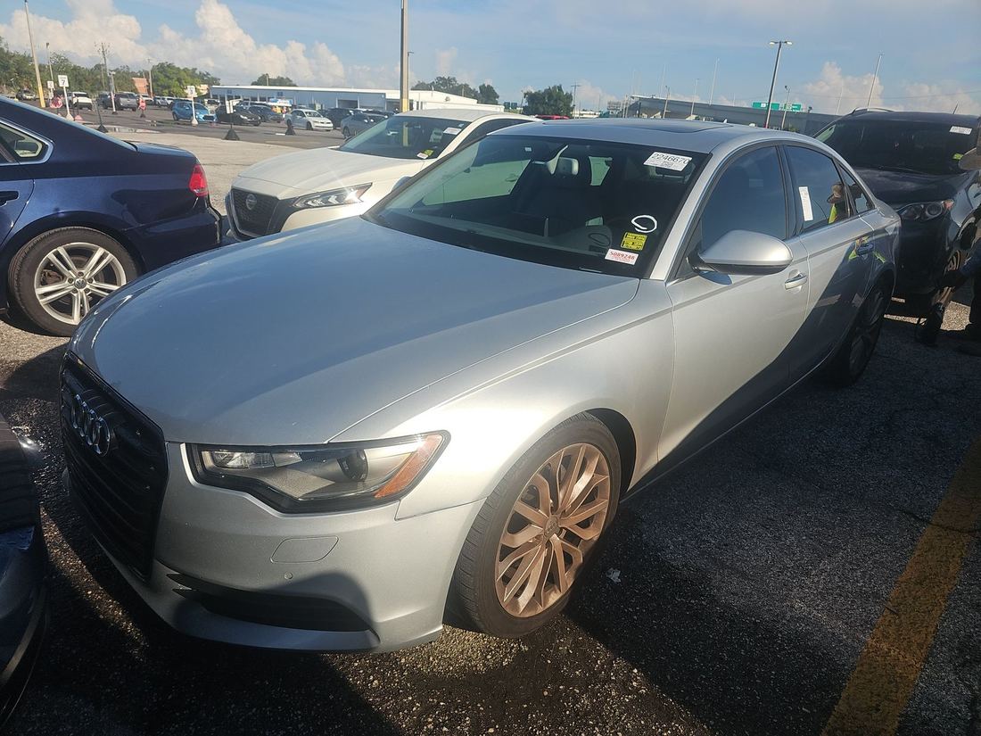 2013 AUDI quattro Premium Plus