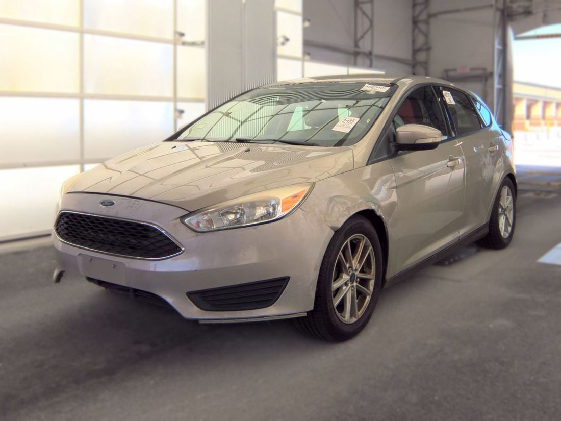 2016 FORD SE