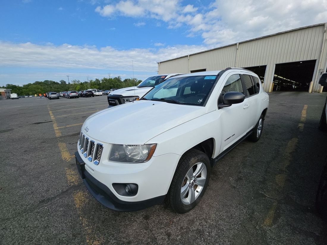 2014 JEEP Sport