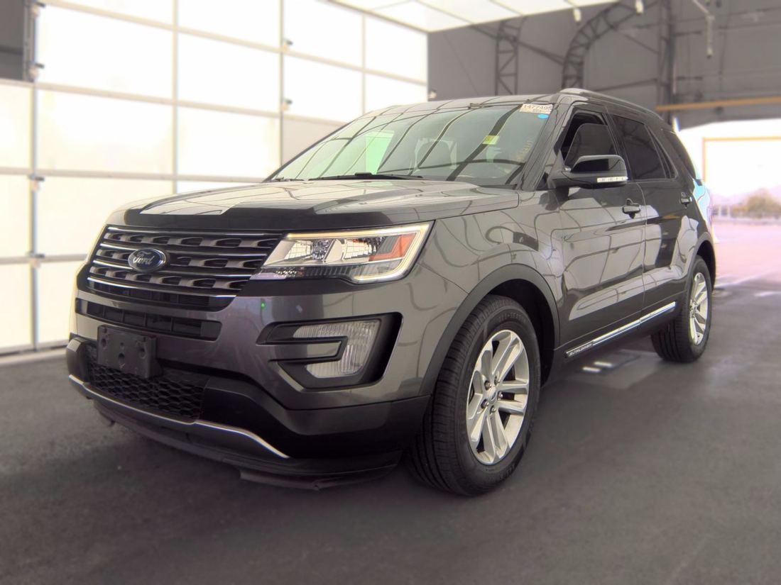 2017 FORD XLT