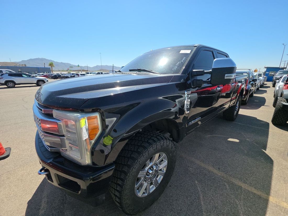 2017 FORD Super Duty - Single Rear Wheel