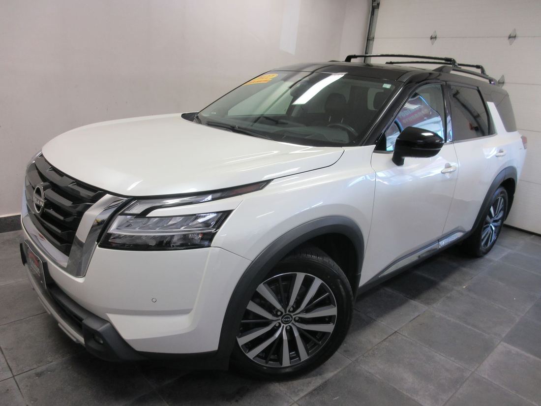 2022 Nissan Platinum
