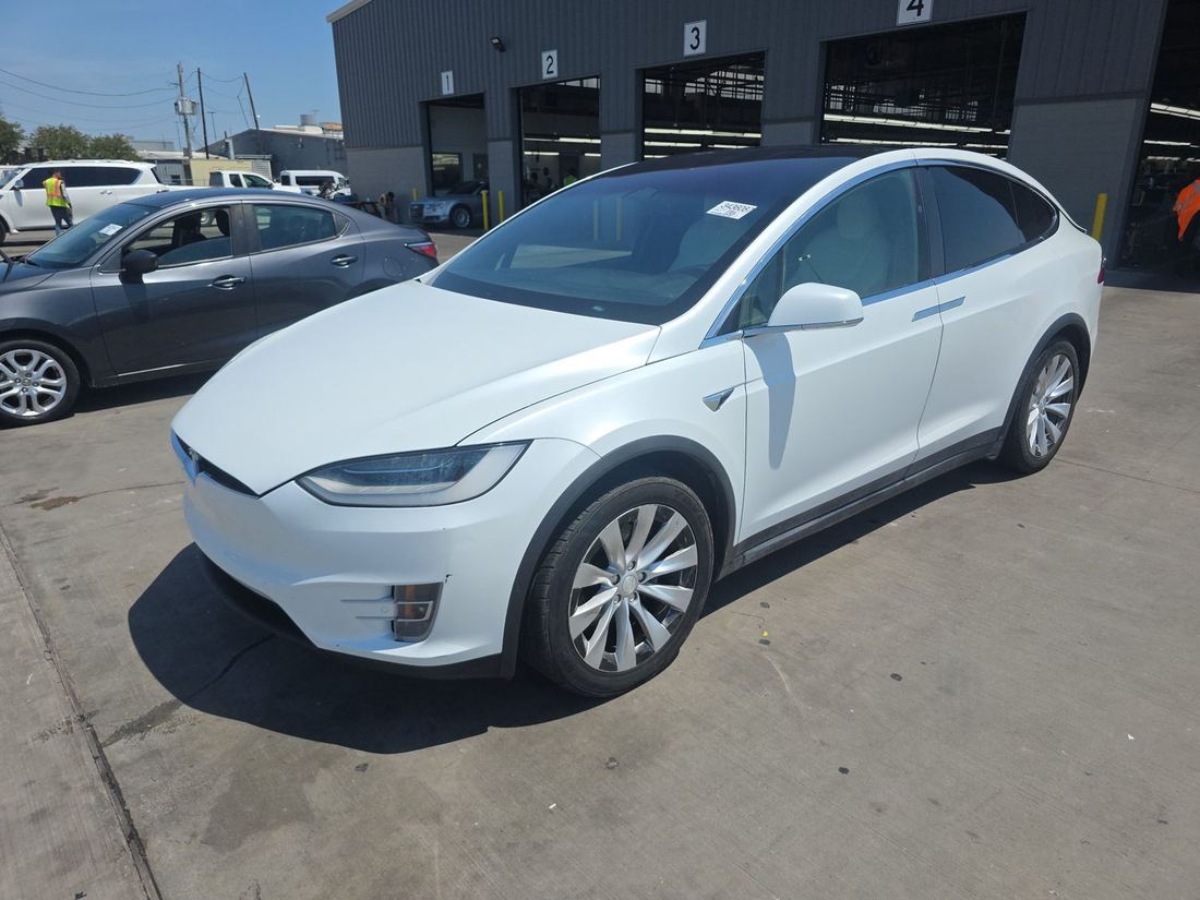 2020 TESLA Model X