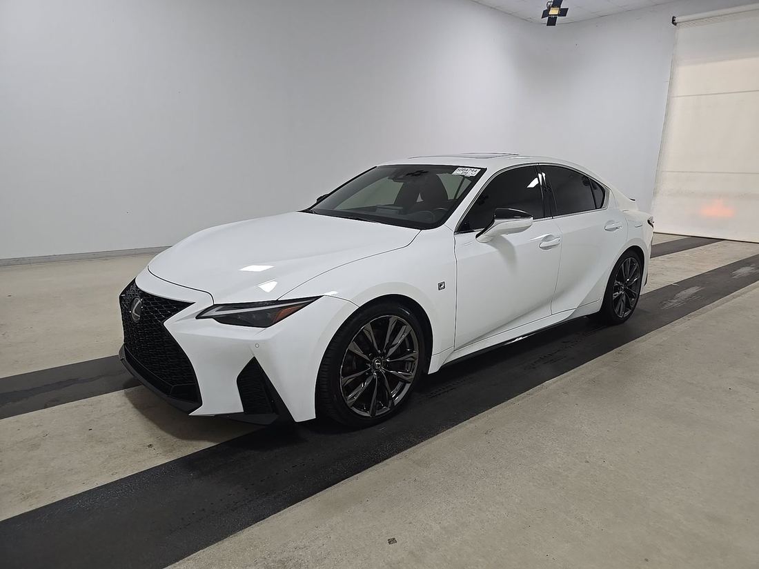 2024 LEXUS 31 Series