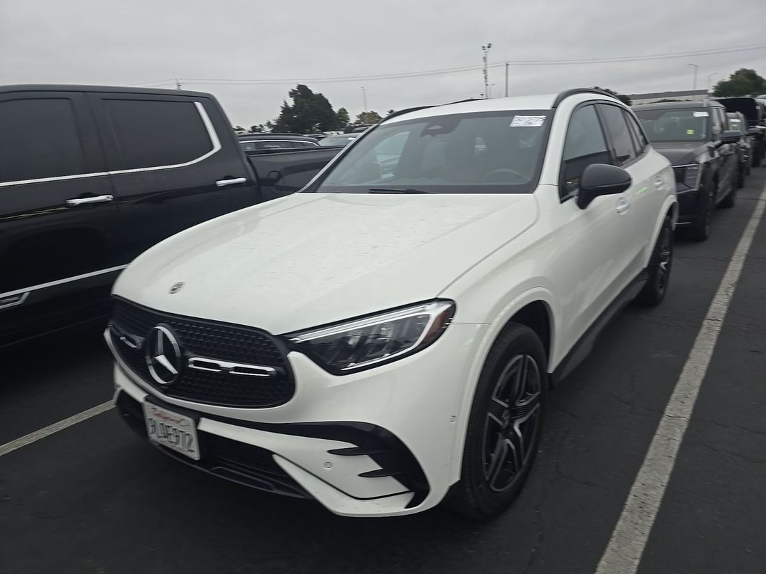 2024 Mercedes-Benz GLC300