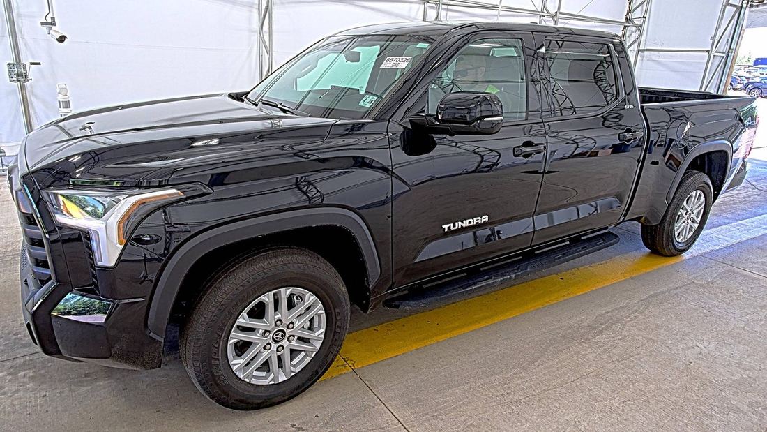 2023 Toyota 76 Series