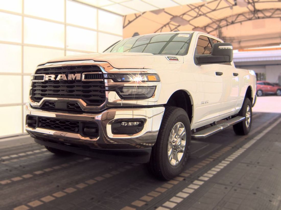 2025 Ram Big Horn/Lonestar