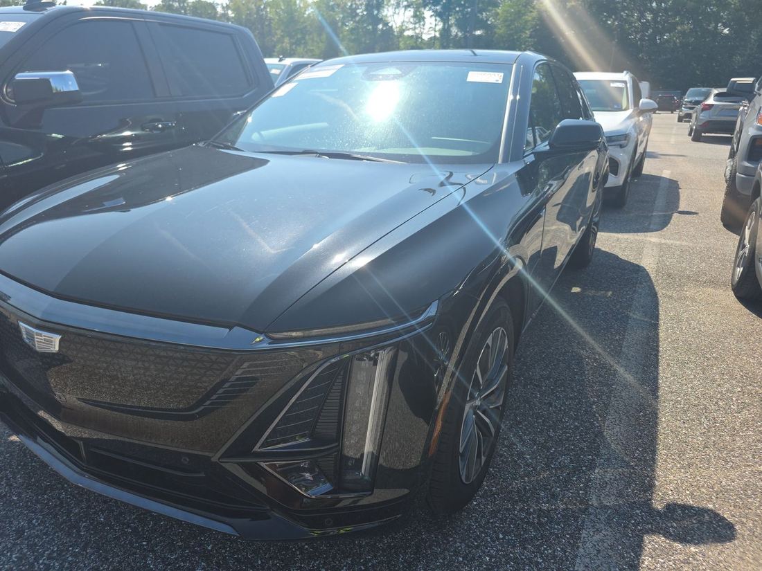 2024 CADILLAC Sport-1