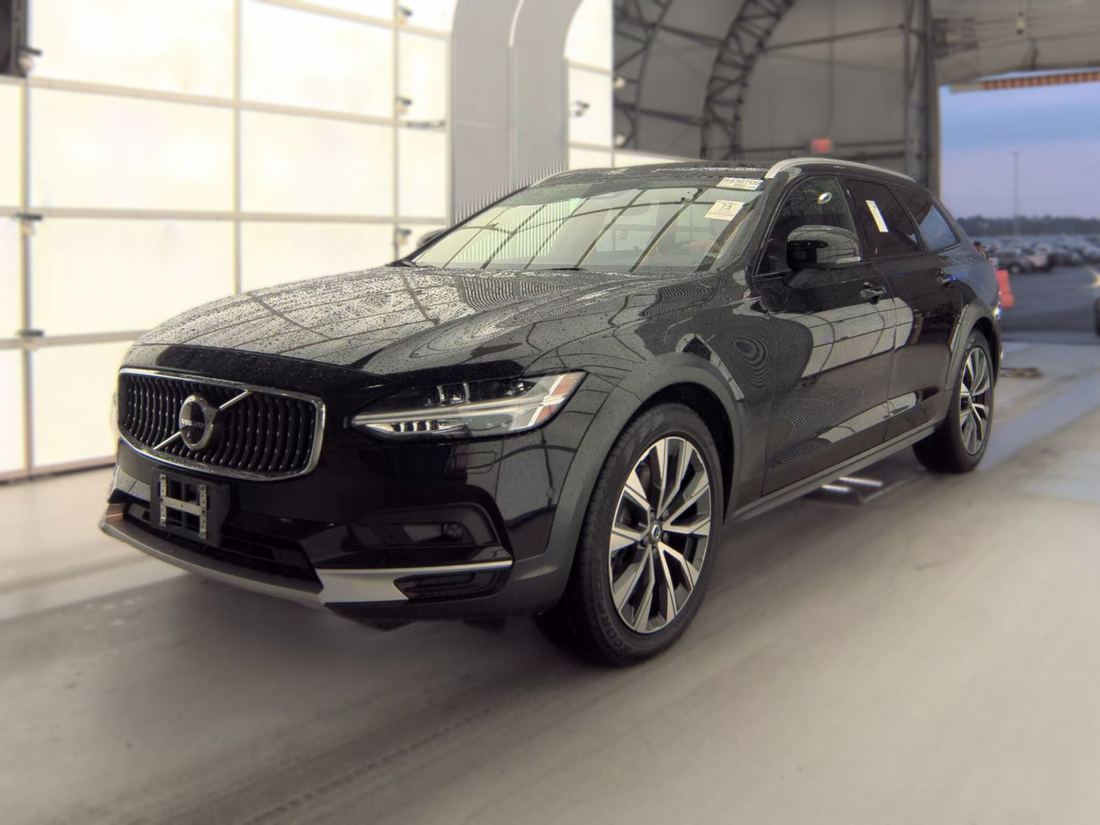 2024 VOLVO Plus