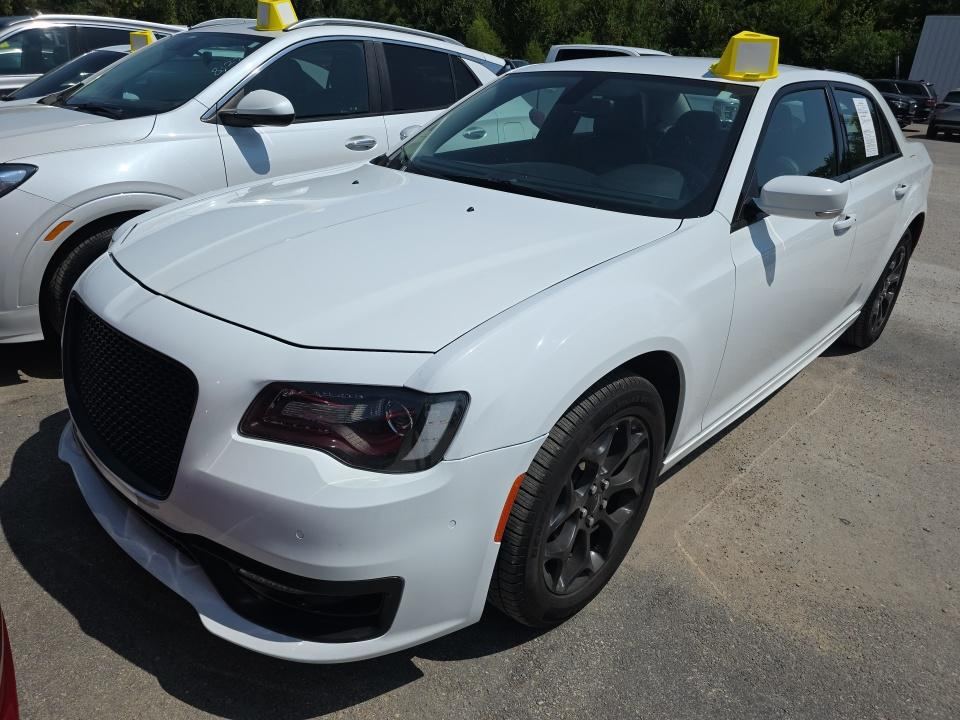 2023 Chrysler LX