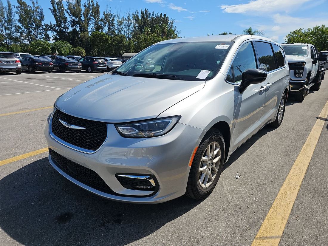 2024 Chrysler RU