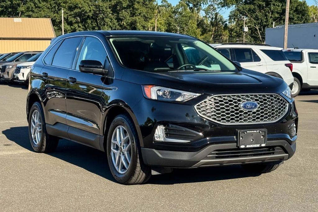 2023 Ford SEL