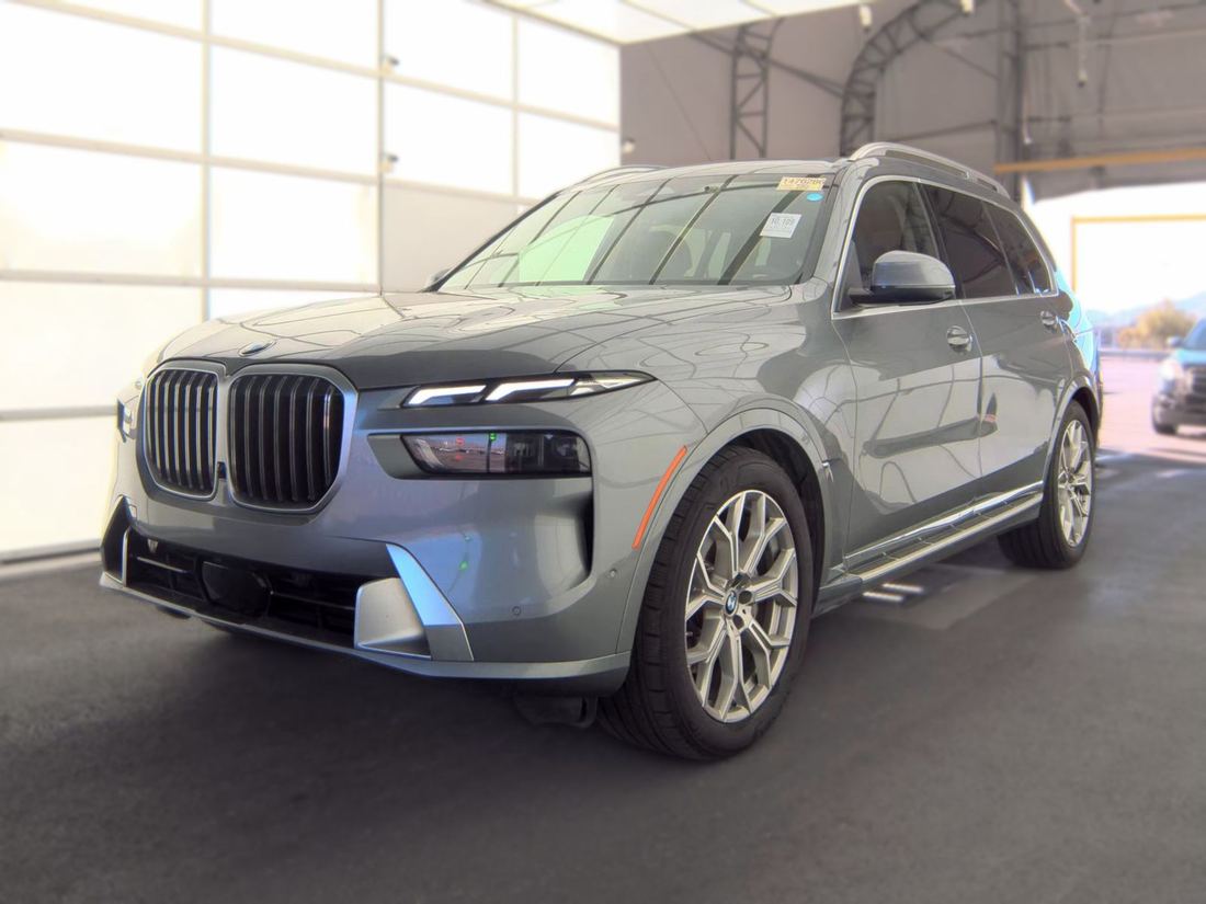 2025 BMW xDrive40i