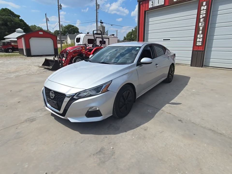 2019 Nissan S