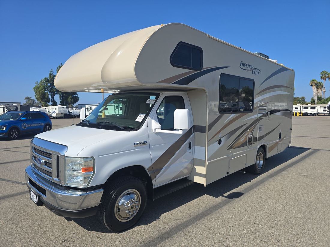 2017 Ford E-450