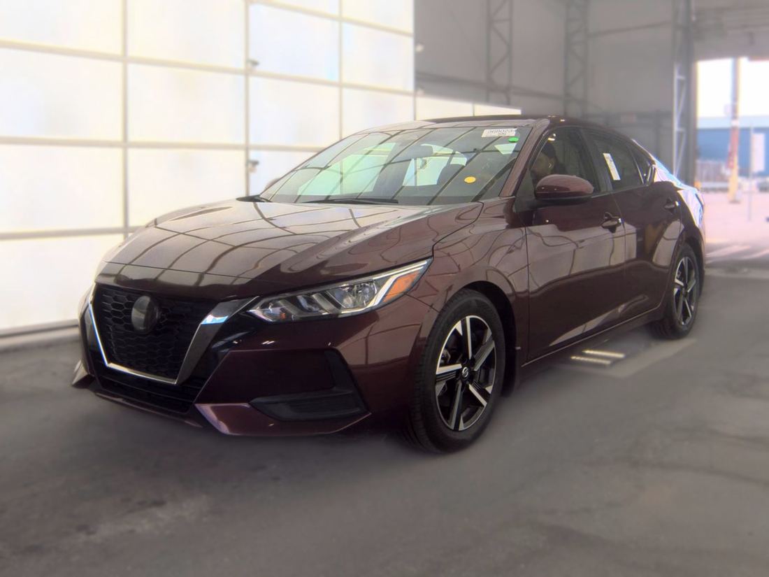 2022 Nissan SV