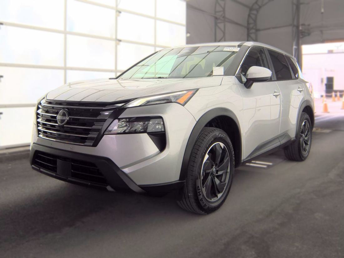 2025 NISSAN SV