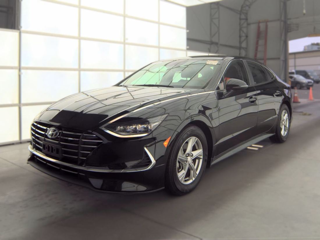 2023 HYUNDAI SE