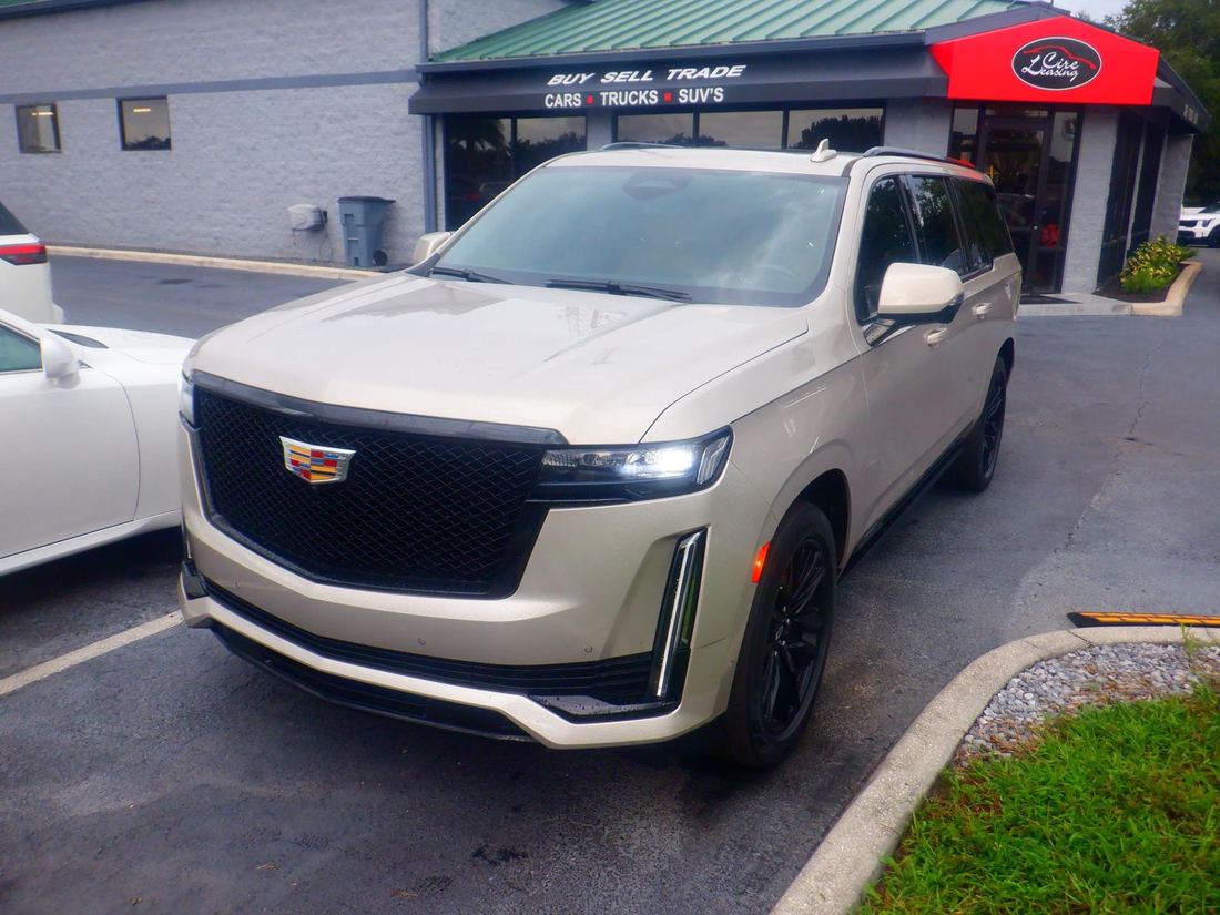 2023 Cadillac Sport