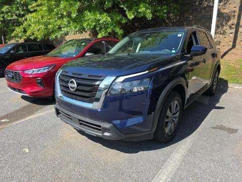 2025 Nissan SV