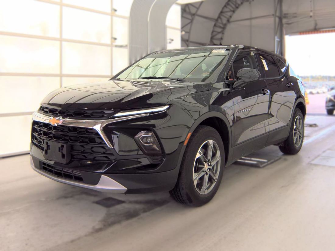 2025 CHEVROLET 2LT