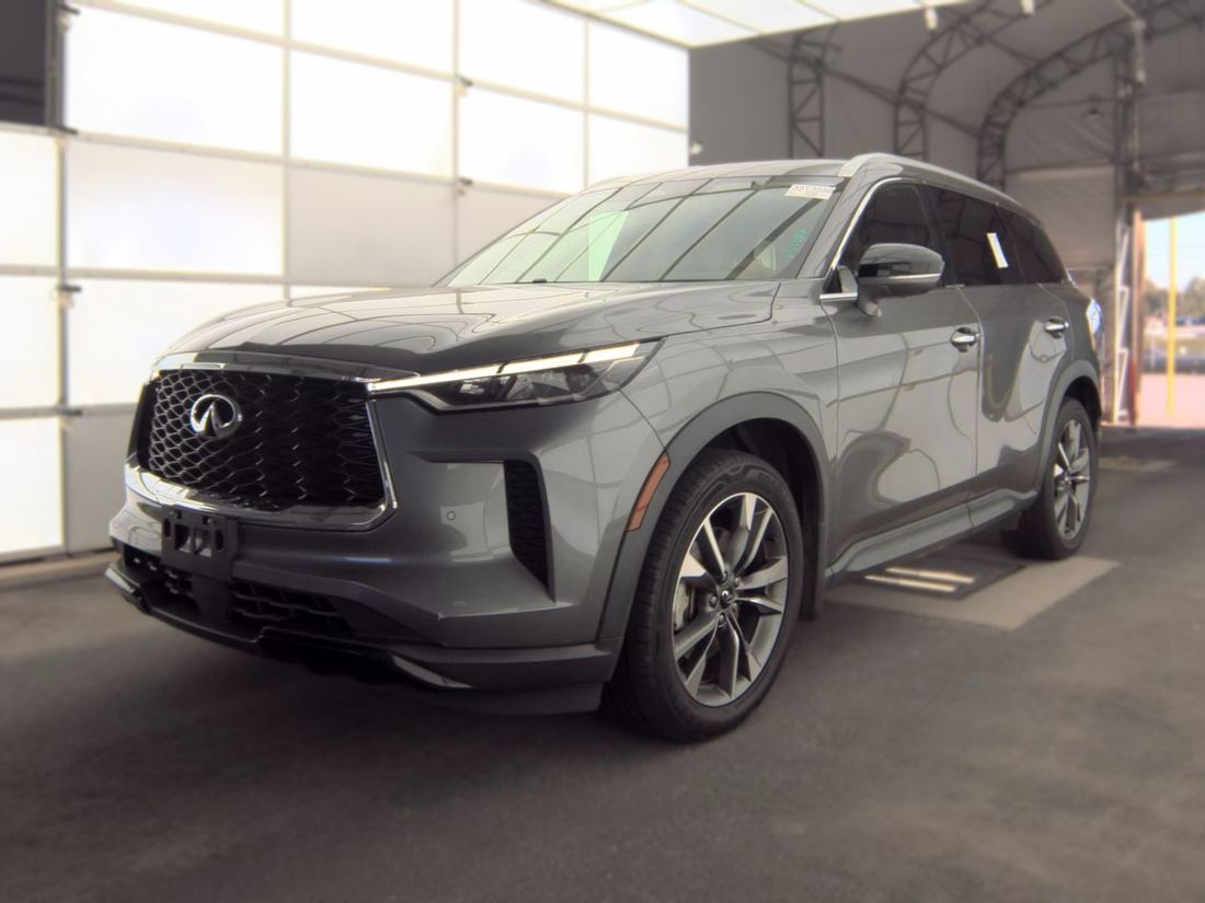 2023 INFINITI Luxe