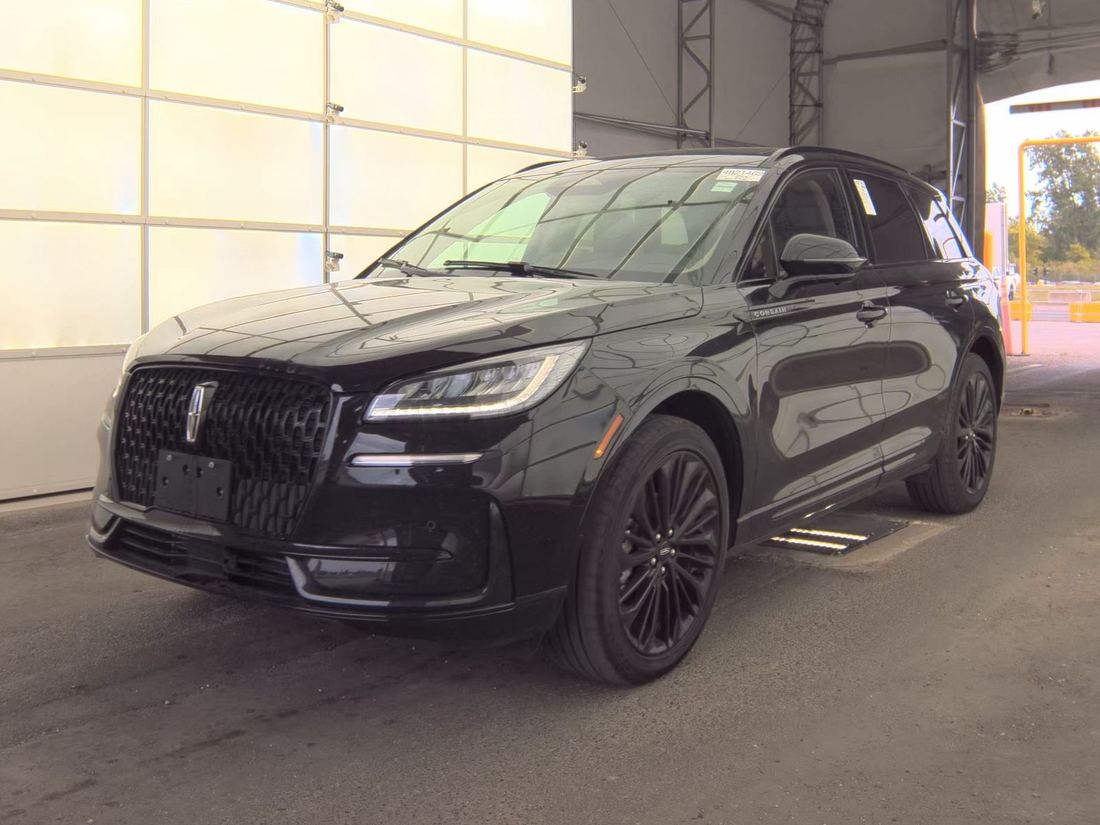 2025 Lincoln Premiere