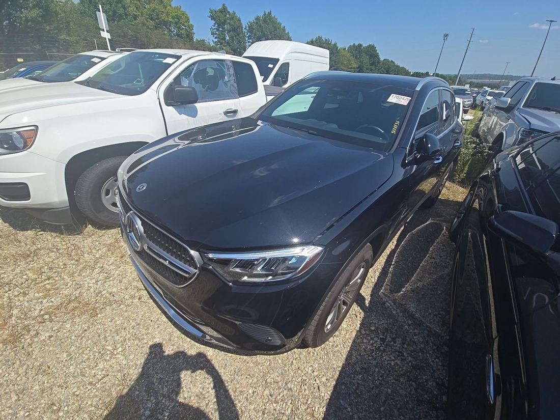2025 Mercedes-Benz GLC300 4MATIC