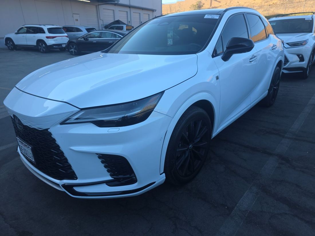 2023 LEXUS 17 Series