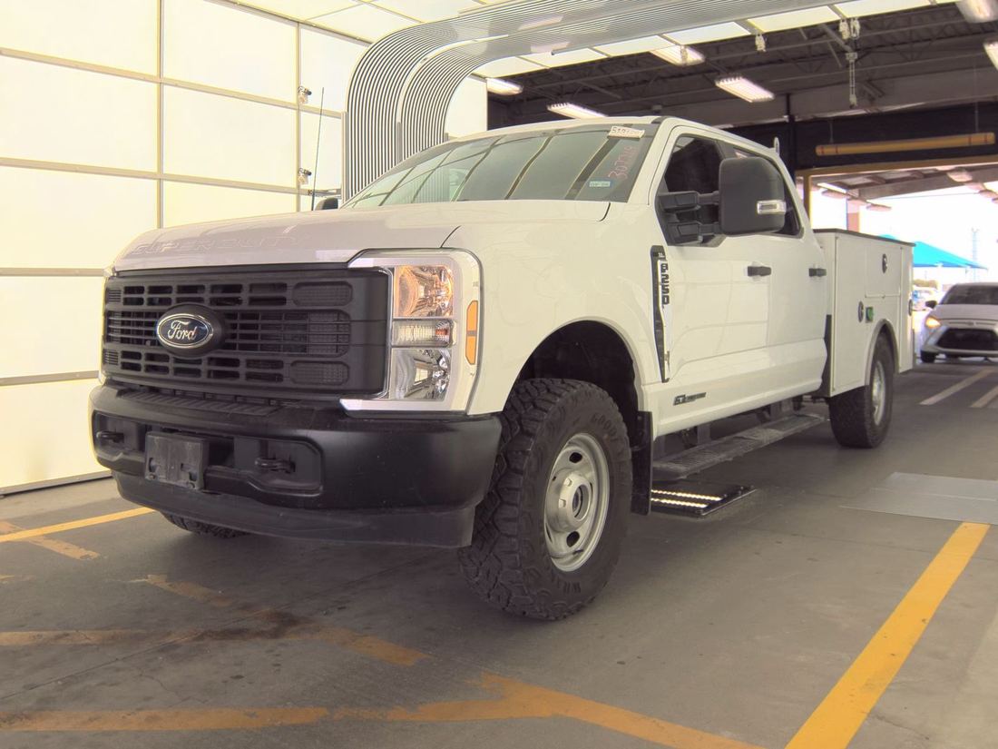 2025 FORD F-Series Super Duty-Single Rear Wheels