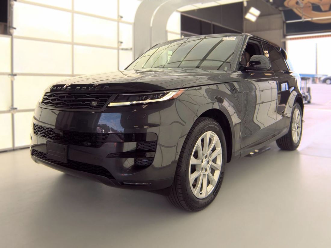 2024 Land Rover P360 SE