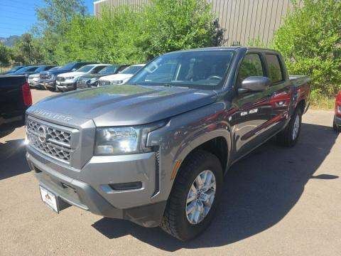 2022 Nissan Crew Cab